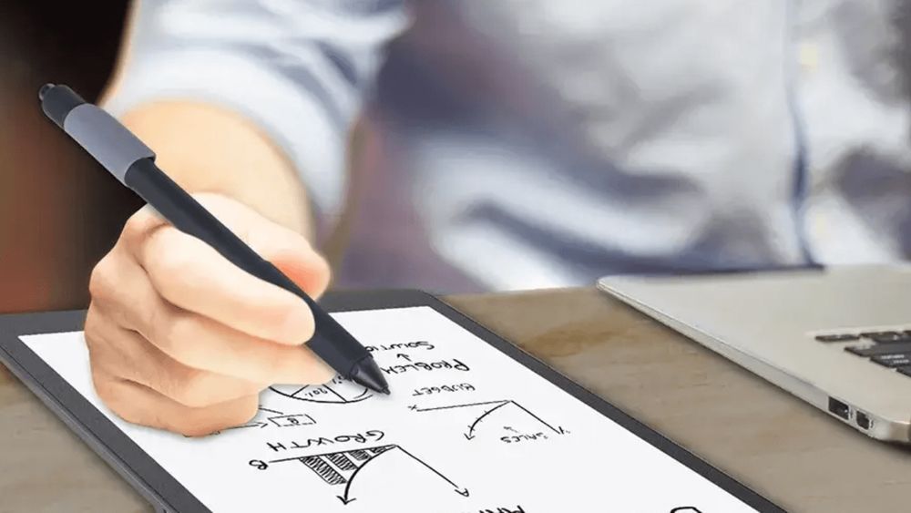 Are There Any Connectivity Features On The Geniatech E-Ink Tablet?