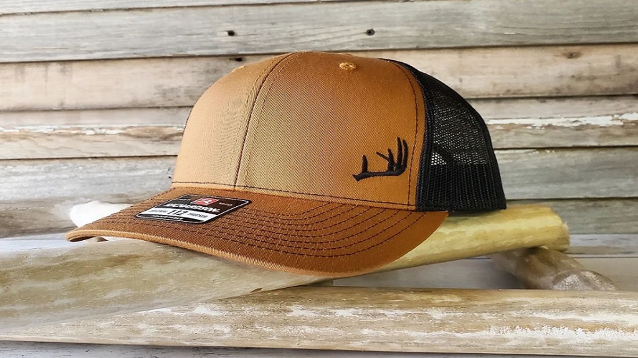 Incorporate Richardson Hats Wholesale to Grow Sales of the Sports Shop